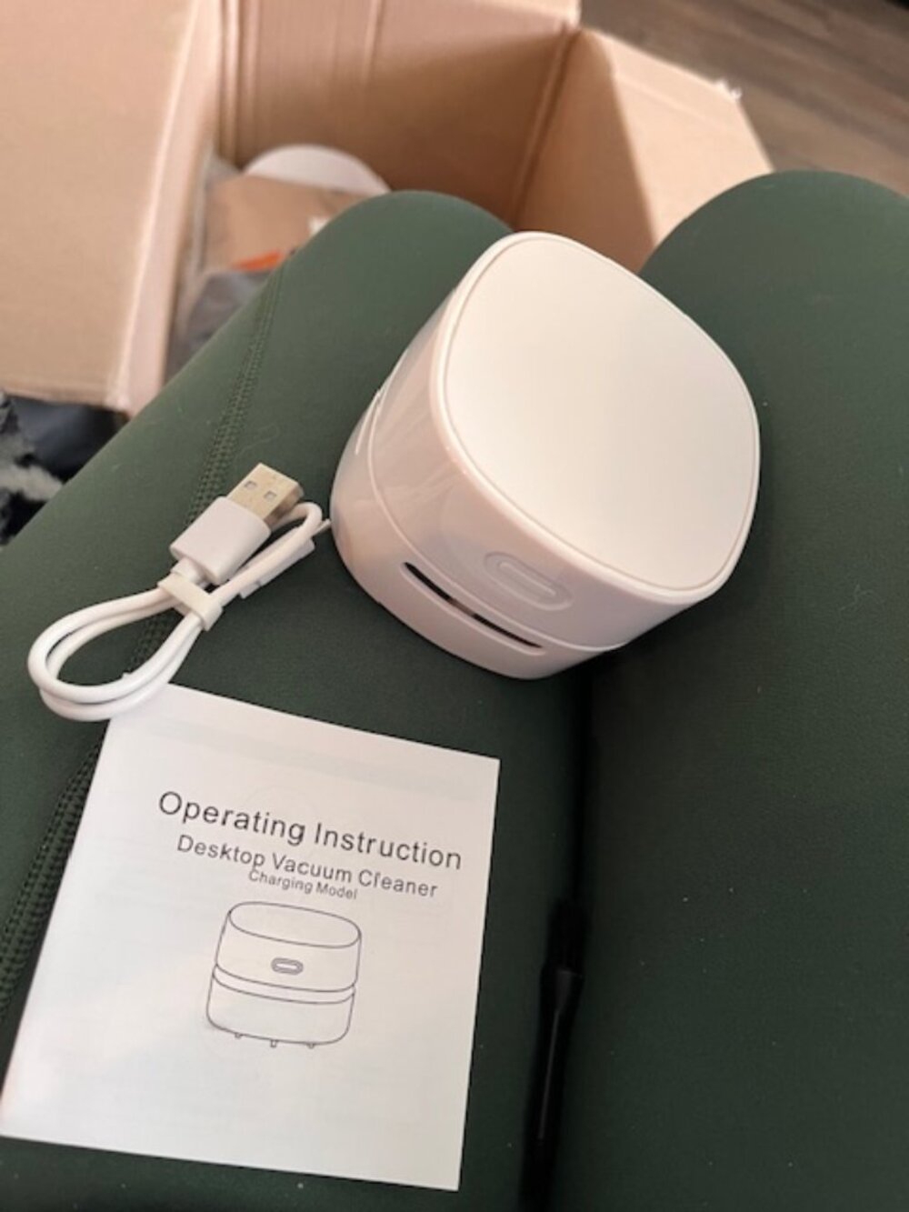 Desk Vacuum Mini Desktop Vacuum Cleaner with USB Charging